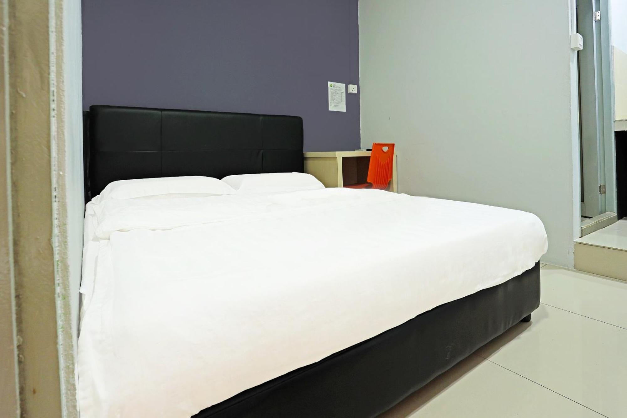 Hotel Super Oyo 90478 Marina World Kuching Exterior foto